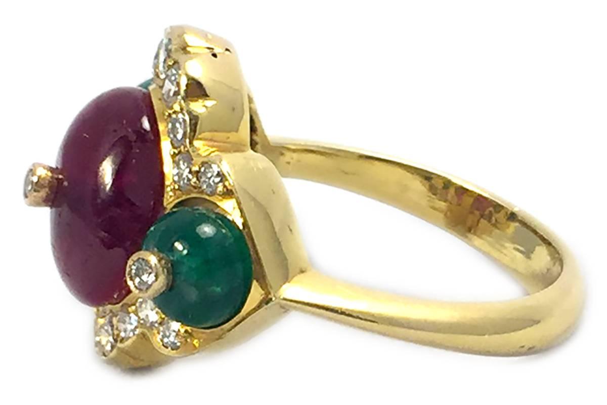 Spinel Emerald Diamond Gold Ring  In Good Condition For Sale In New York, NY