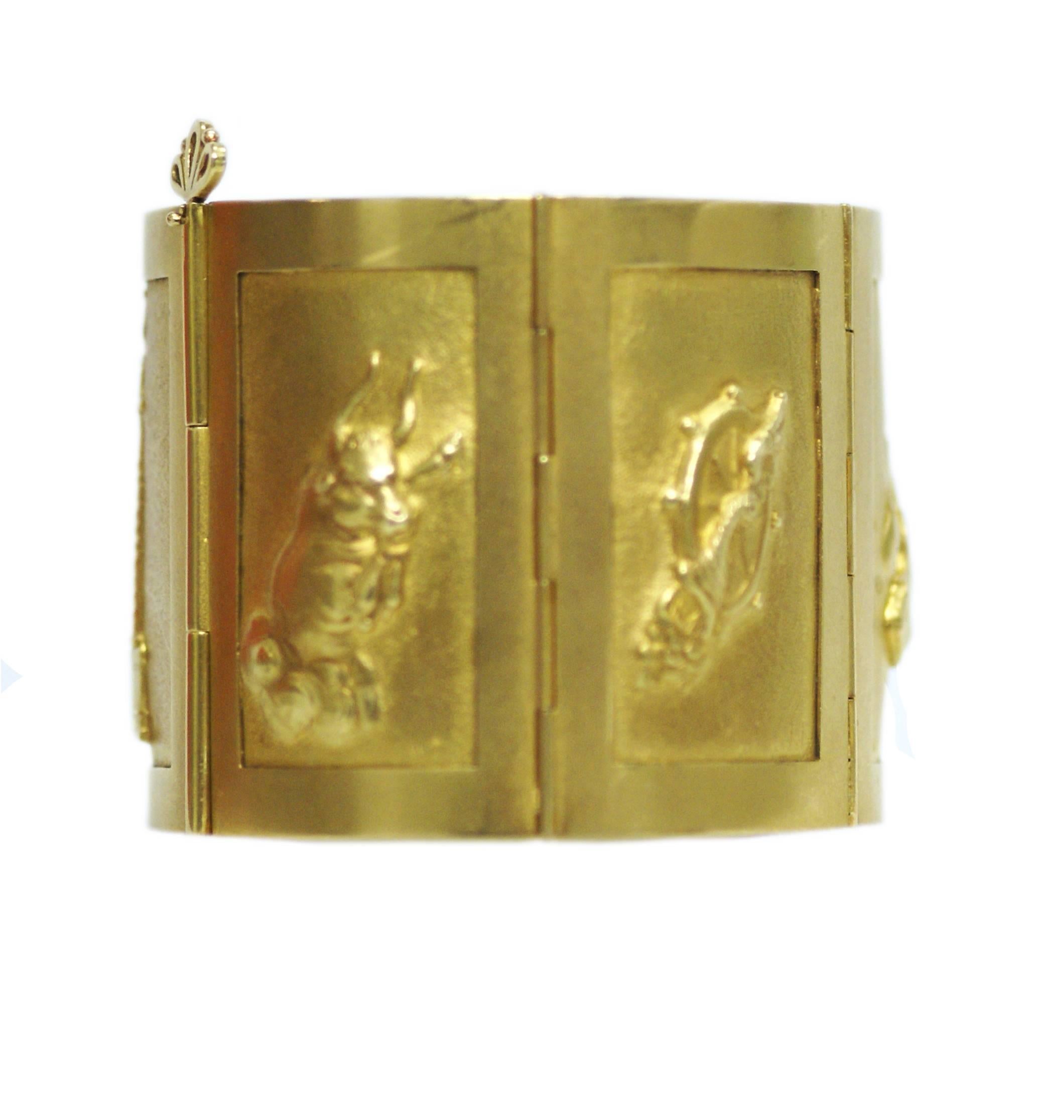 Women's or Men's Mortet Unusual 1970s Gold Link Bracelet