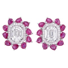 Halo-Ohrstecker mit Rubinen und Diamanten - eine majestätische Fusion von Eleganz