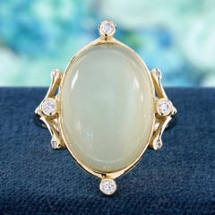 Anello da cocktail con diamanti e pietra di luna in oro giallo massiccio 9K