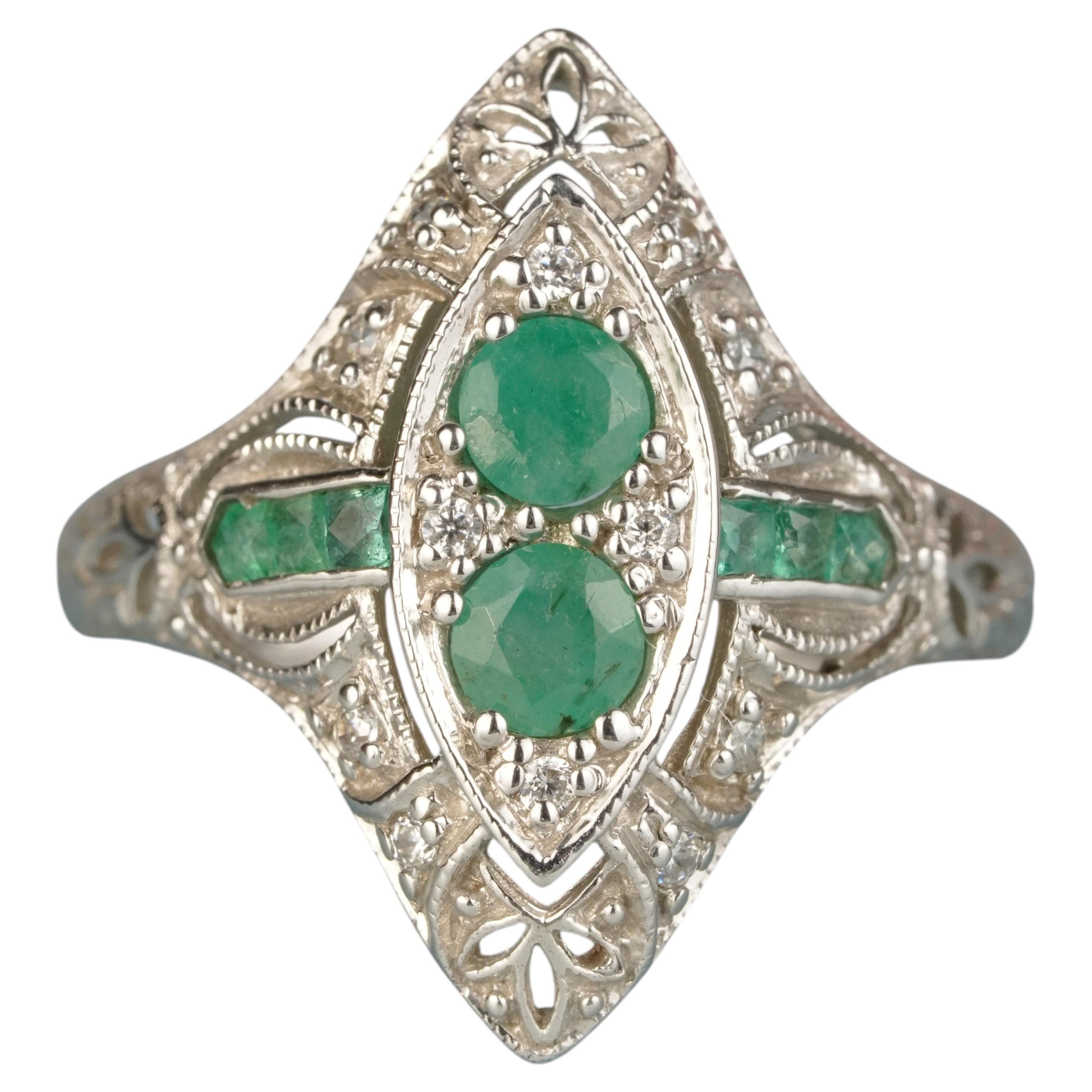 Silver925 Emerald Diamond Vintage Style Filigree Ring For Sale