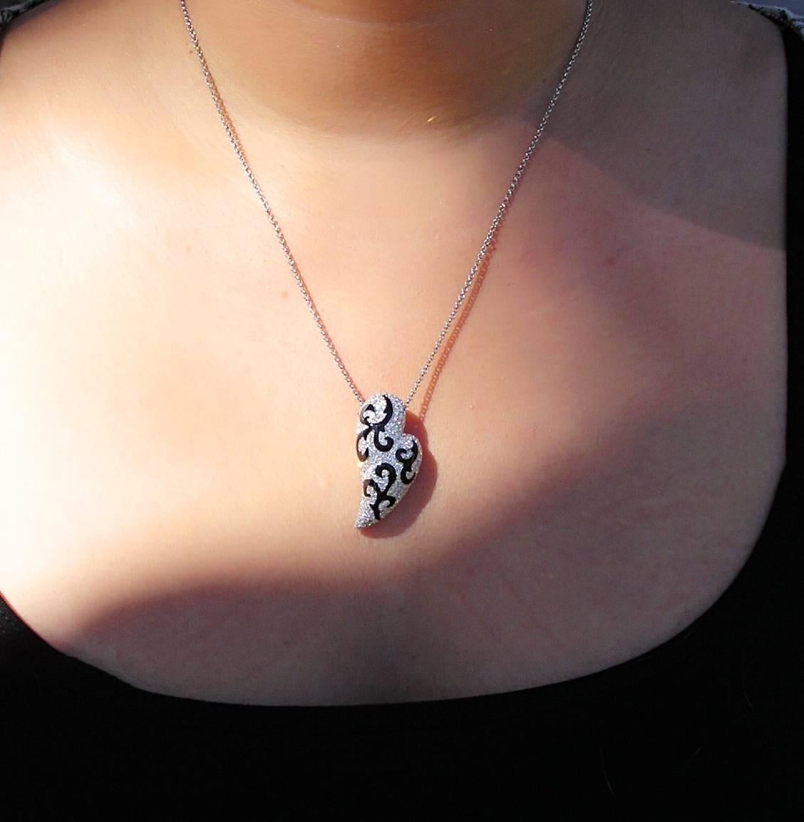 Women's Beautiful Diamond and Enamel Picasso Style Heart Necklace For Sale