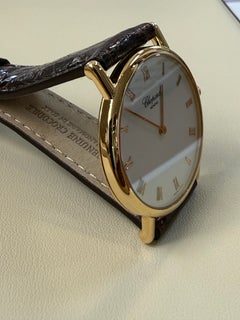 Montre Chopard LUC en or jaune 18 carats, modèle « Genève Classic », 18 rubis, à remontage manuel