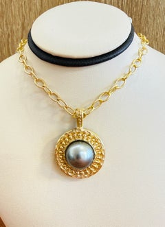 Elizabeth Locke Jewels South Sea Large Dark Grey Pearl Pendant