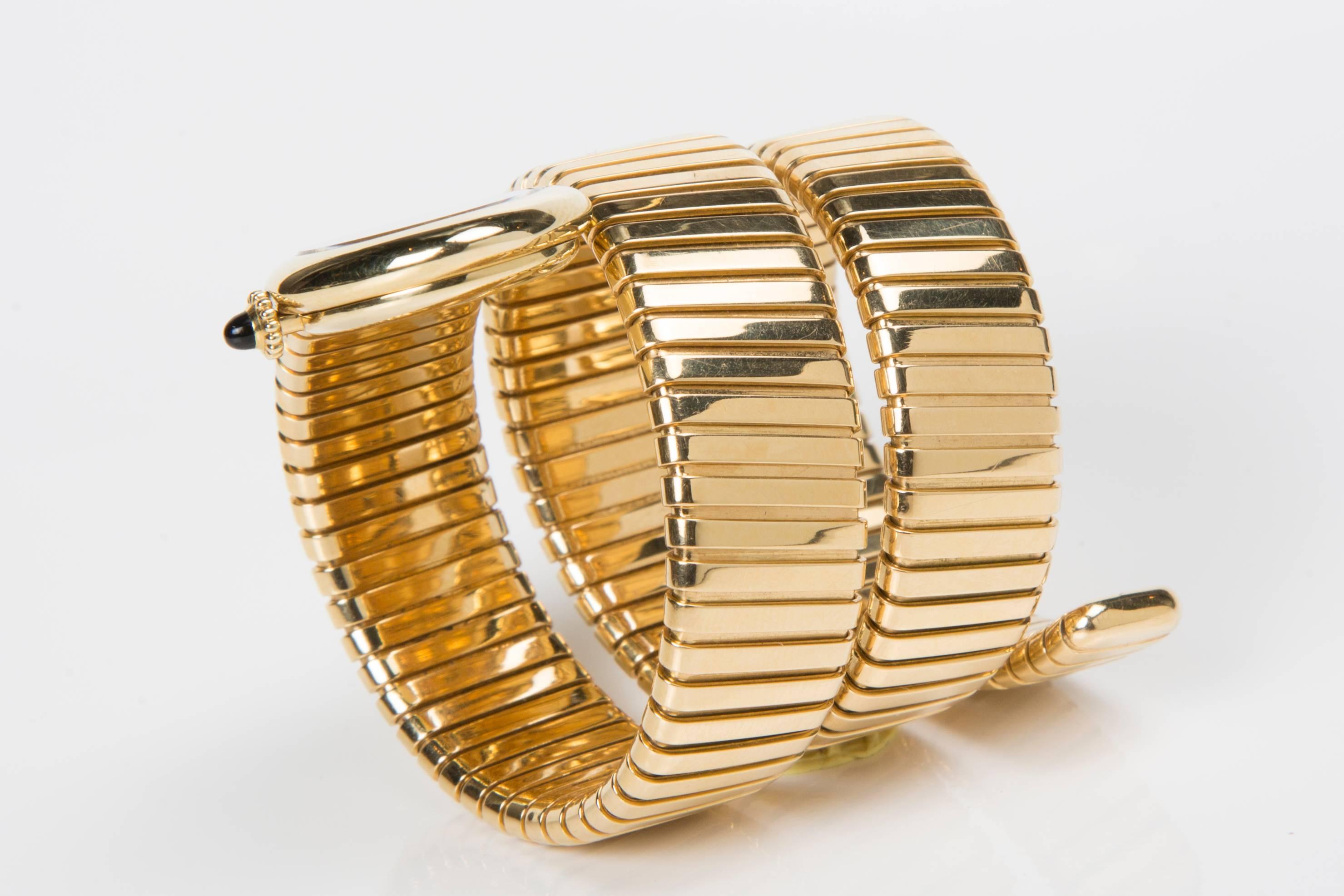 Bulgari lady's Yellow Gold Onyx Serpenti wristwatch For Sale 2