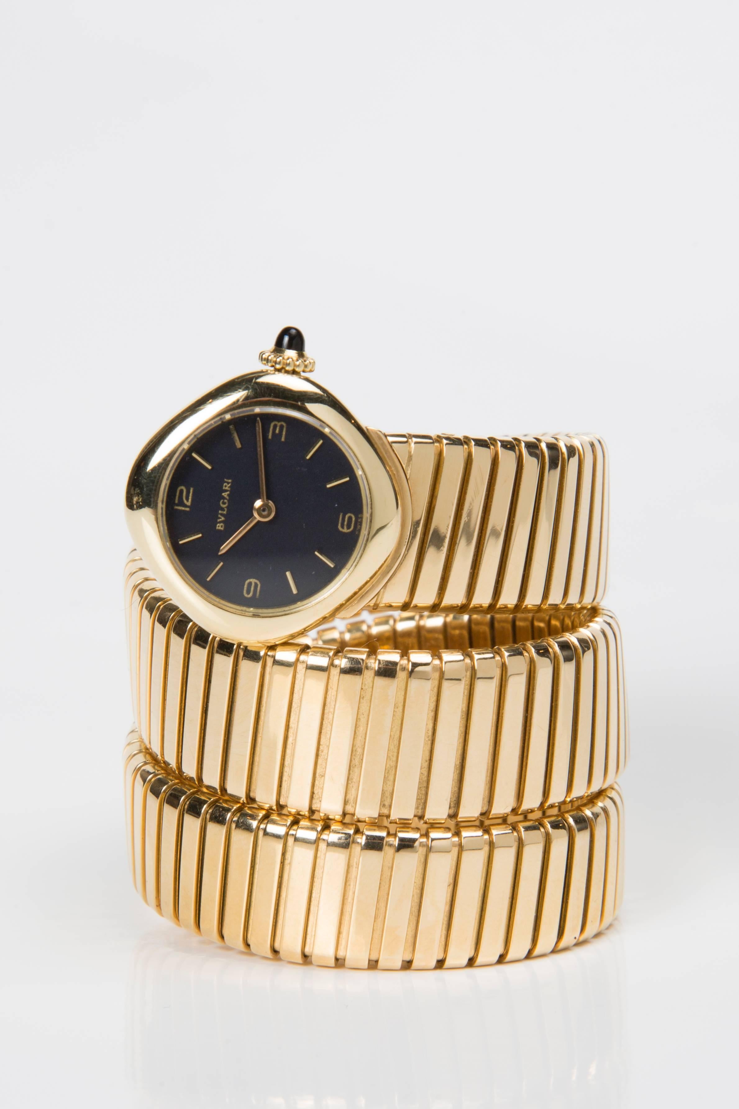 Bulgari lady's Yellow Gold Onyx Serpenti wristwatch For Sale 4