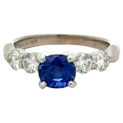 Anillo de zafiro azul y diamantes de Sri Lanka de 2,05 qt naturales sin tratar GIA