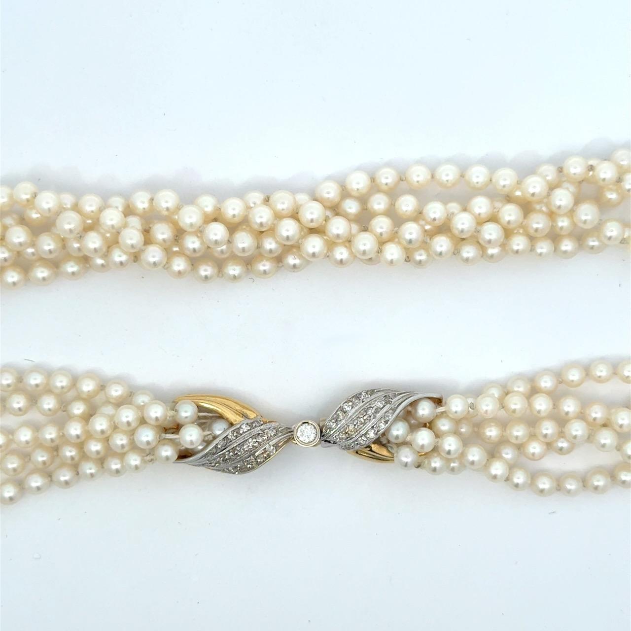 K2389   Collana con diamanti e perle coltivate in oro 18 carati in vendita 2