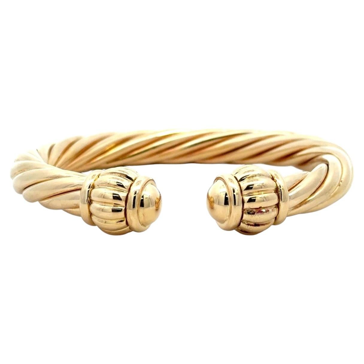 Rare Van Cleef & Arpels Limited Production 18K Gold Vintage Bangle Bracelet