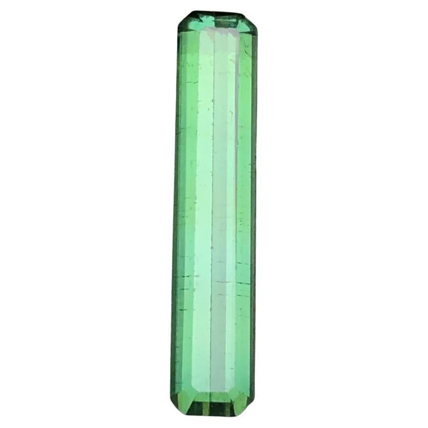 Rare tourmaline naturelle de taille émeraude allongée de 5,15 carats