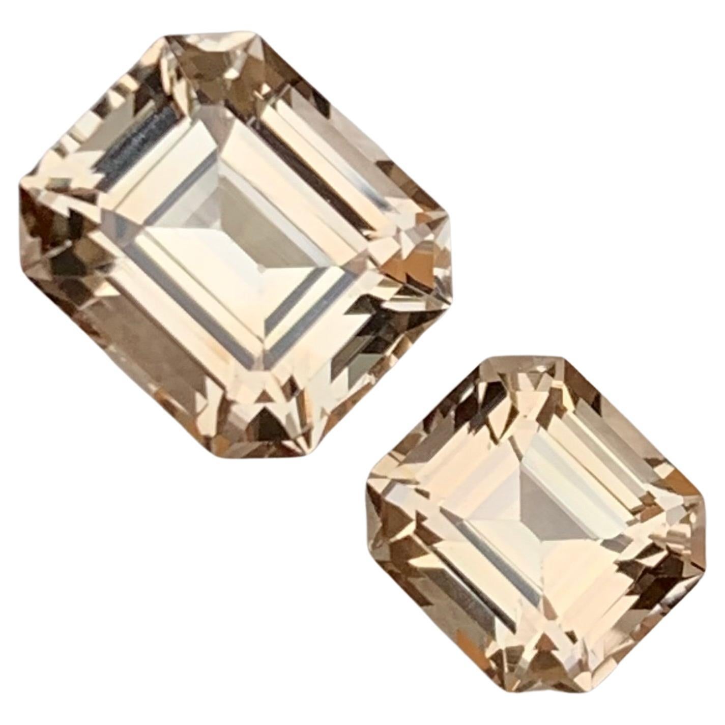 Rare topaze impériale naturelle couleur pêche dorée, pierres précieuses non serties taille émeraude de 5,90 carats