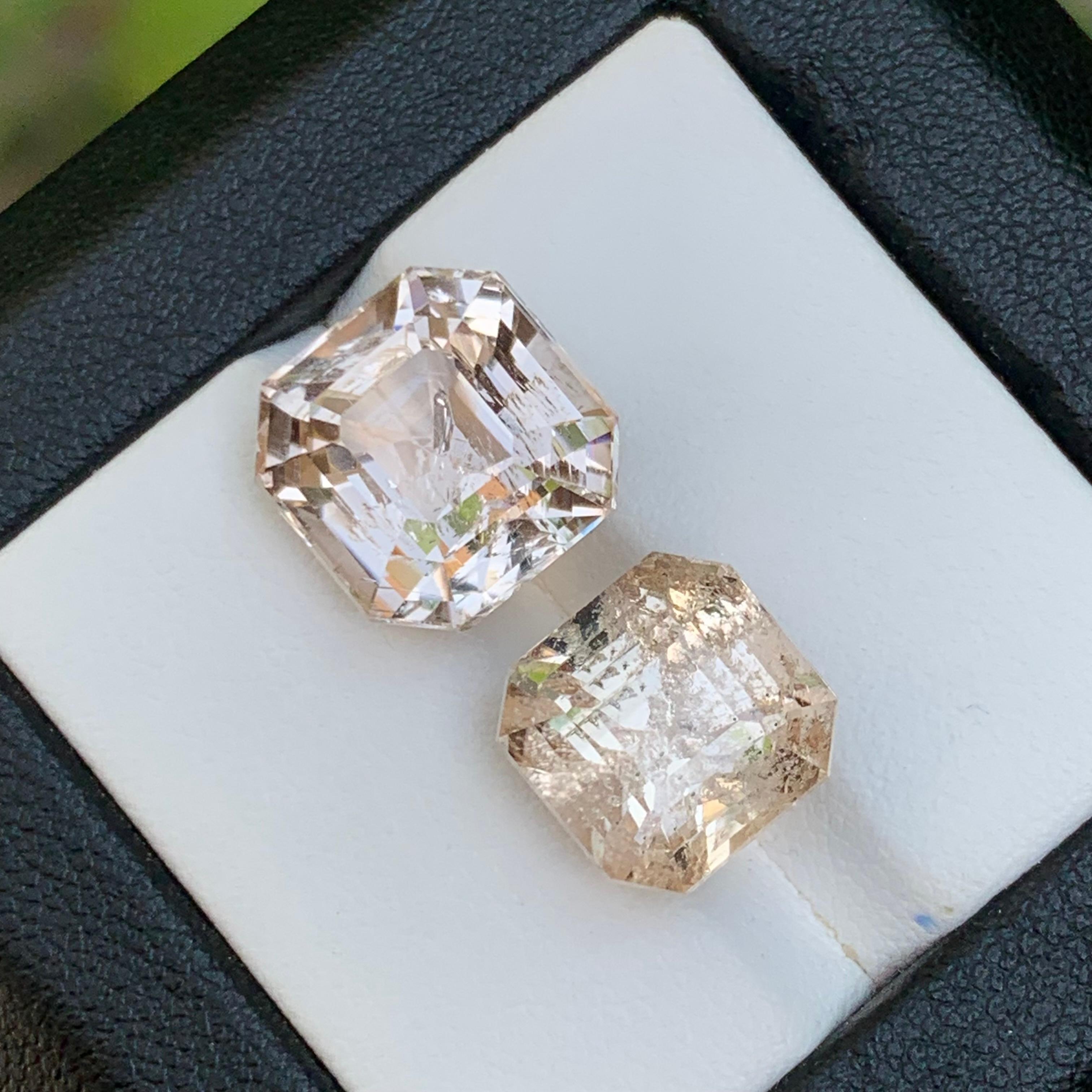 Anello di topazio naturale marrone chiaro con gemme sciolte 21,35 ct taglio Asscher - Gioielleria in vendita 3