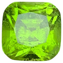 Lebendiges Grün Natürlicher Peridot 10.37 Karat Kissenschliff Loser Edelstein für Ring