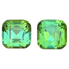 Paire de pierres précieuses en vrac : tourmalines naturelles vert menthe, taille « coussin », 5,79 carats