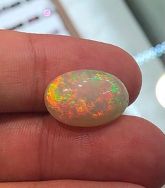 Opale di fuoco bianco naturale cremoso, 8 carati, cabochon ovale, pietra preziosa sfusa per ciondolo