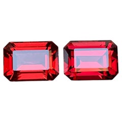 Paire de pierres précieuses en vrac : grenats rhodolites naturels rouge rosé, taille émeraude, 8,26 carats