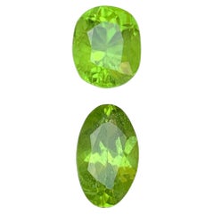 Lebendiges Grün Natürlicher Peridot 4.22 Karat Ovalschliff Lose Edelsteine für Schmuck