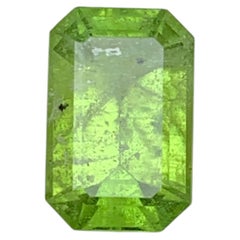 Yellowish Green Natural Peridot 3.35 Carat Emerald Cut Loose Gemstone for Ring
