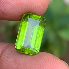 Vivid Green Natural Peridot 7.38 Carat Emerald Cut Loose Gemstone for Ring
