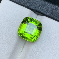 Vivid Green Natural Peridot 5.60 Carat Cushion Cut Loose Gemstone for Ring