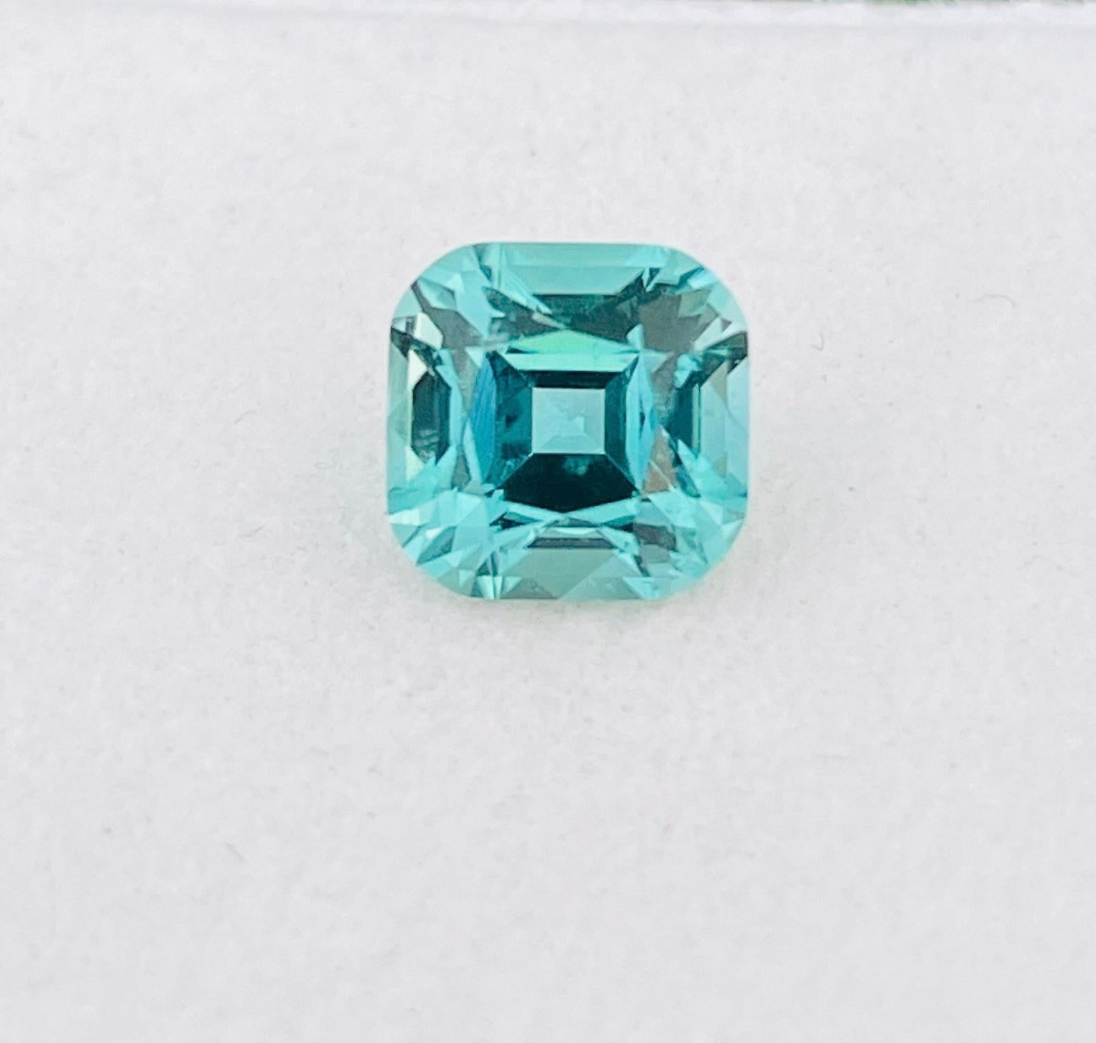 Certificato ICA baby pink Tanzanite zoisite 2.67 Ct Collectional naturale Non riscaldato in vendita 4