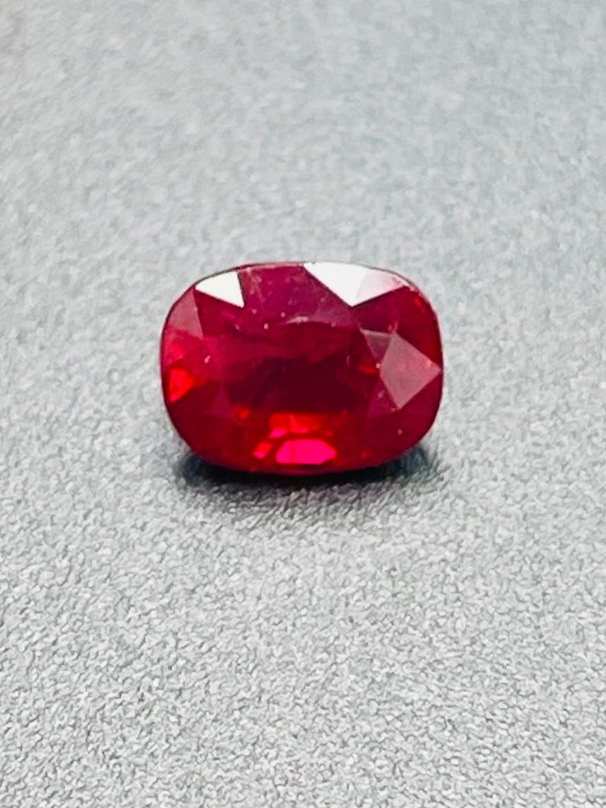 

RMA86
1.09 GIA-zertifiziert Natürlicher Unerhitzter Burma Rubin Taubenblut Farbe Edelstein

EDELSTEINBESCHREIBUNG
Spezies:   Corumdum
Sorte:  Unerhitzter Burma-Rubin
Gewicht:  1.09 Ct
Farbe:  Taubenblut 
Schnitt:   Ausgezeichnet
Klarheit:   Auge
