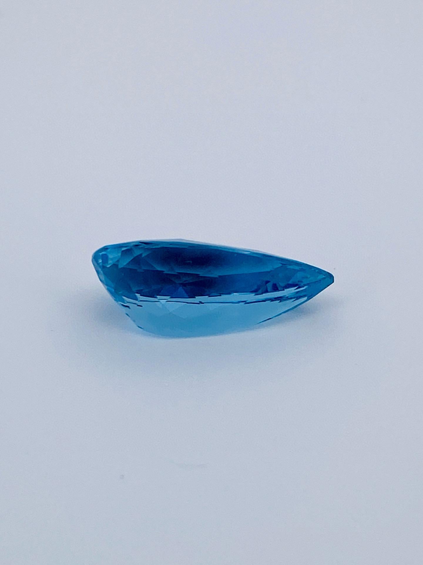 Aguamarina Natural Super Santa Maria color 3.26 Ct Corte pera en venta
