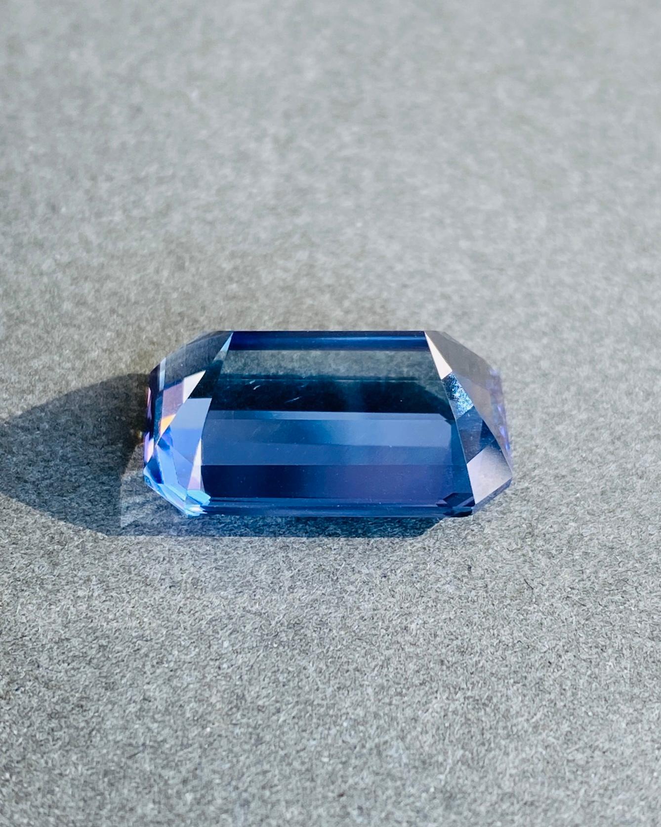 23.35 Ct GIT Certificate Unheated Zoisite(Tanzanite)Emerald Cut For Sale 3