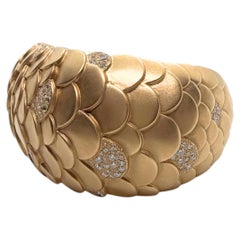 Pomellato Sirene Limited Edition Diamond Rose Gold Mermaid Scales Cuff Bracelet