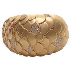 Pomellato Sirene Limited Edition Diamond Rose Gold Mermaid Scales Cuff Bracelet