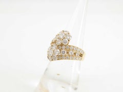 Anello Van Cleef & Arpels Vintage Snowflake con doppio fiore in diamanti e oro 18 carati