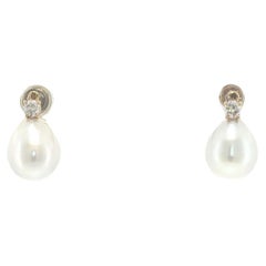 18K Gold Diamond and Pear-Shaped Pearl Drop Earrings