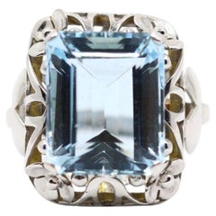 Vintage 14K White Gold Aquamarine Ring