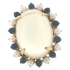 Vintage-Cocktailring aus 14-karätigem Gold mit einem 36,91-Karat-Cabochon aus Mondstein, Saphir und Perle