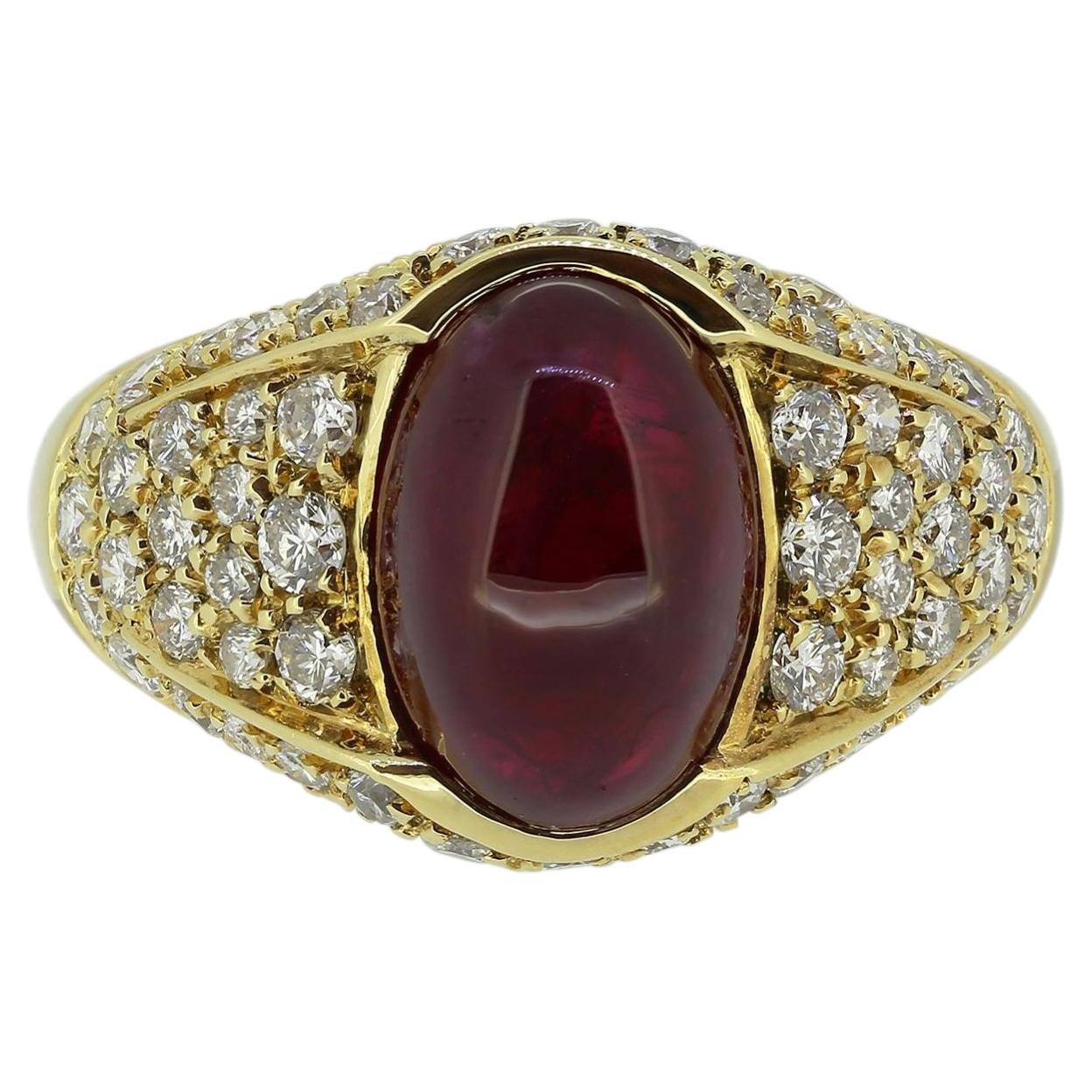 Vintage-Ring mit Cabochon-Rubin und Diamanten im Angebot