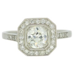 Art Deco Stil 0,75 Karat Cushion Diamant Cluster Ring