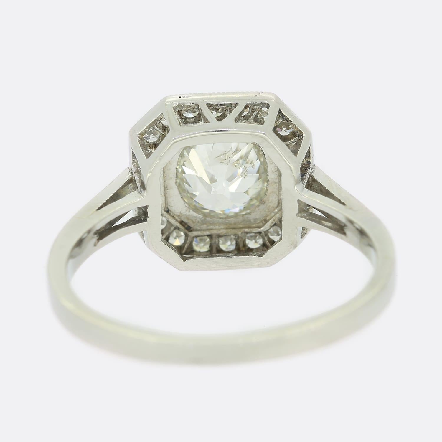Art Deco Style 0.75 Carat Cushion Diamond Cluster Ring In Good Condition For Sale In London, GB