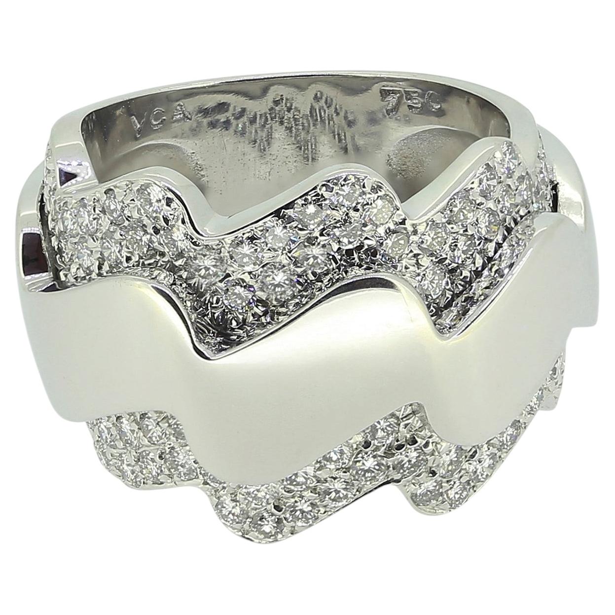 Van Cleef & Arpels Diamant-Wellenring im Angebot