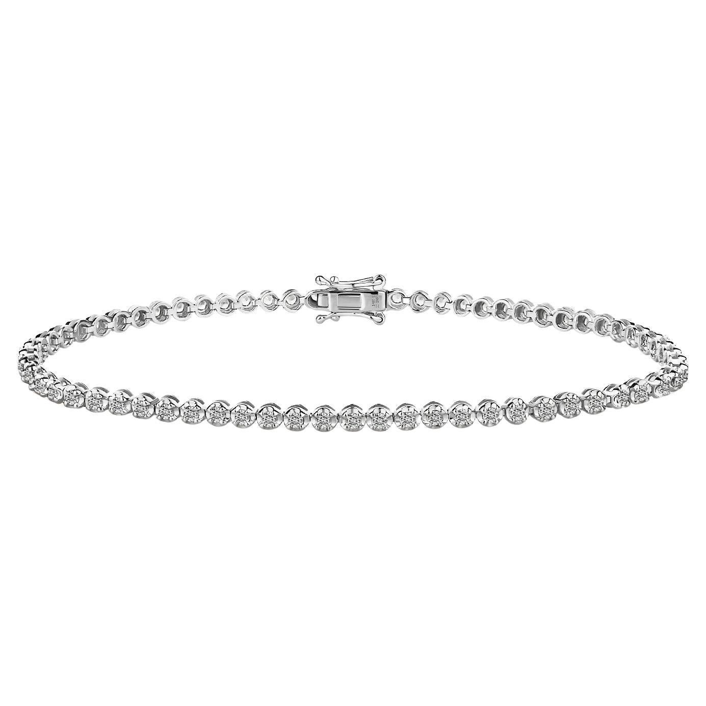 Introducing our exquisite 18k solid gold real natural diamond tennis bracelet - a true embodiment of luxury and elegance. Crafted with care and precision, this stunning piece showcases the timeless beauty of sparkling diamonds set in a meticulously