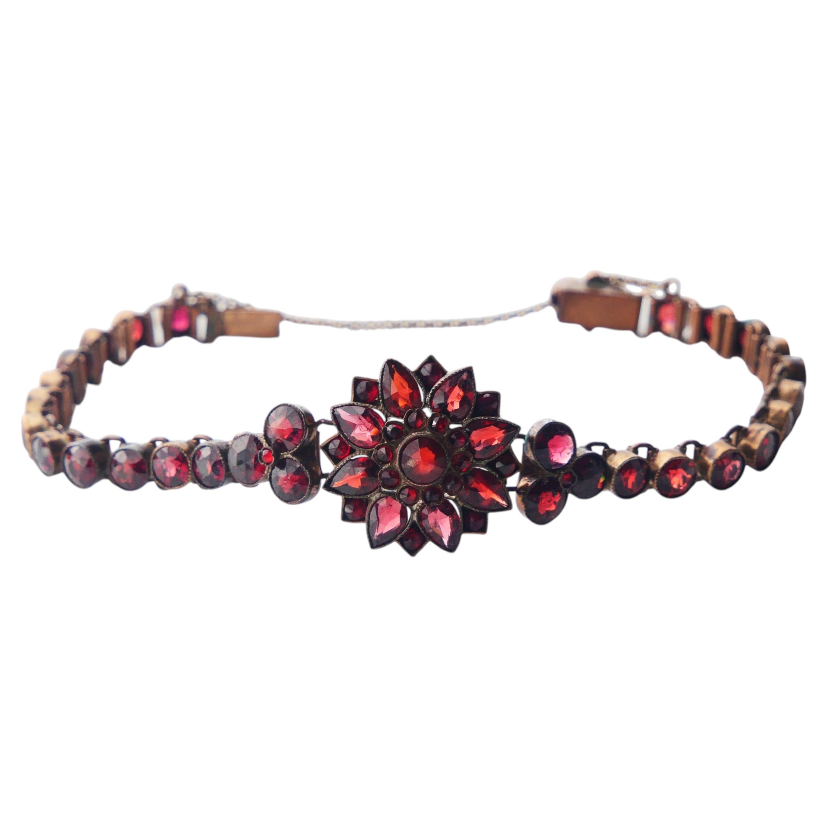 What does a bracelet symbolize?