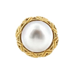 Bague vintage Tiffany & Co. en or 18 carats avec une perle Mabe, datant des années 1980 environ