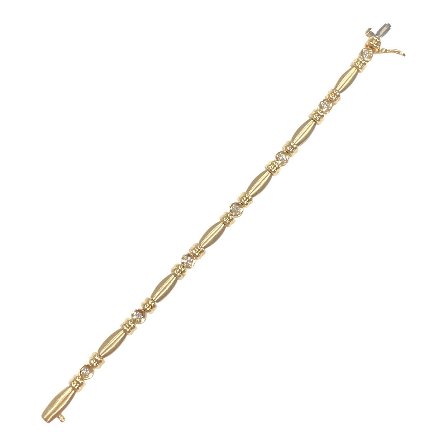 Contemporain Bracelet vintage en or jaune 14K avec diamants en vente
