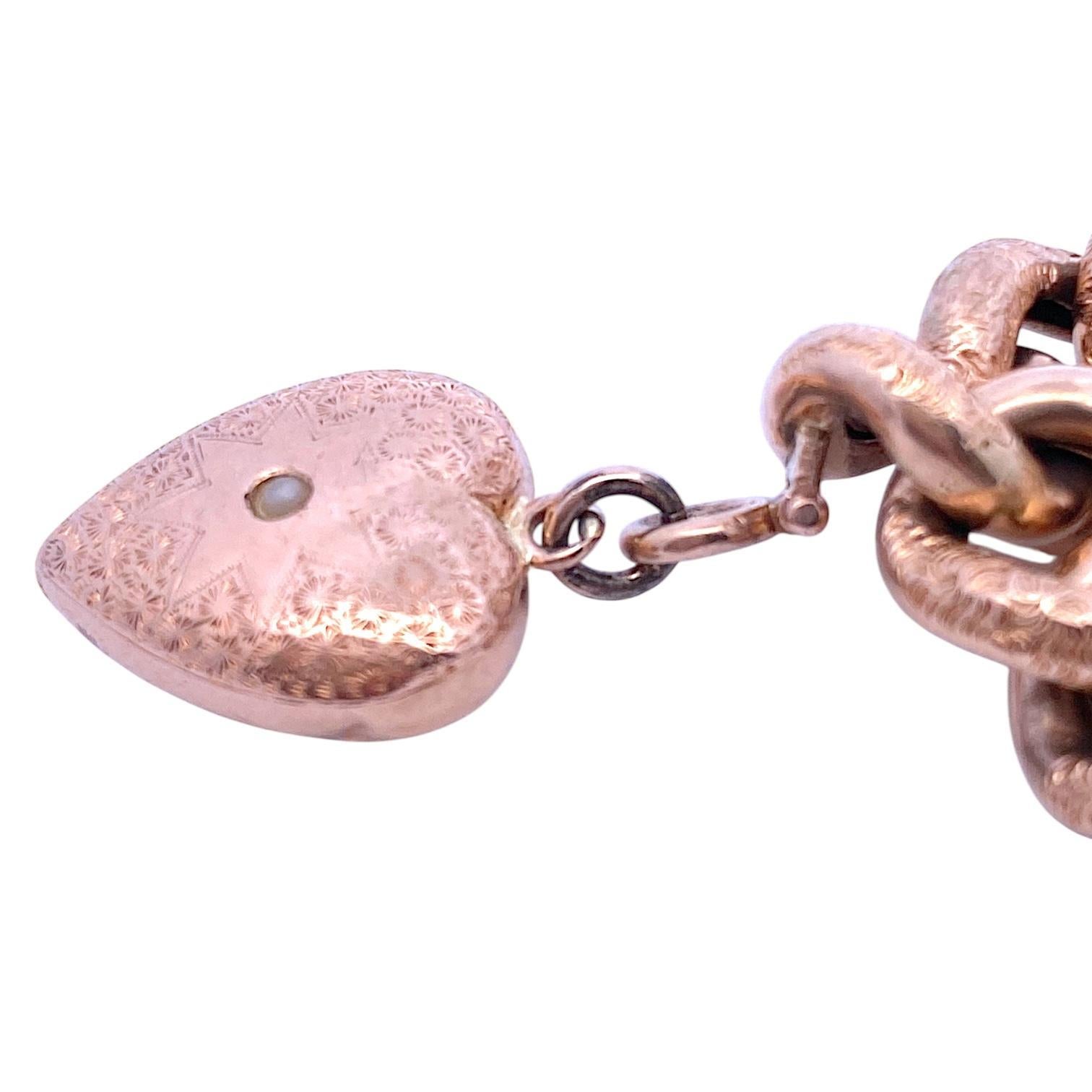 Taglio rotondo Bracciale Charme Antiques in oro rosa 14 carati con cuore a forma di cordicella in vendita