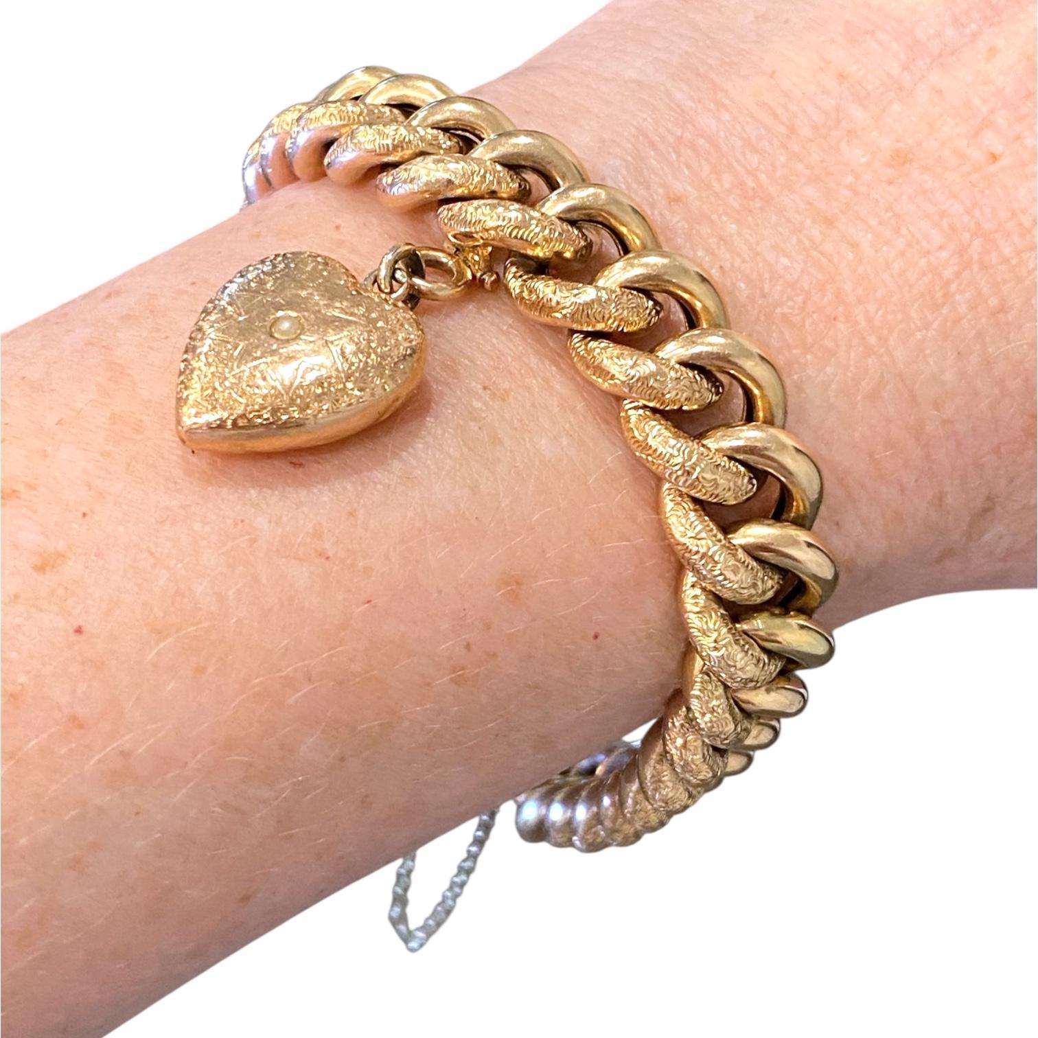 Bracciale Charme Antiques in oro rosa 14 carati con cuore a forma di cordicella in vendita 3