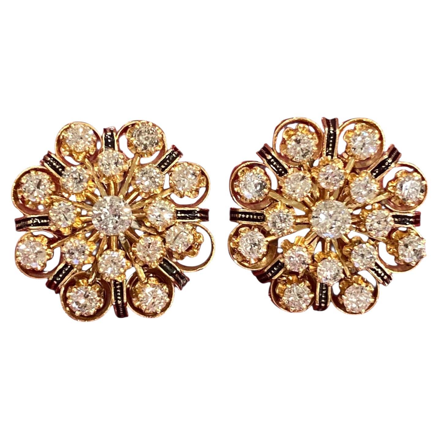 Orecchini a grappolo con diamanti d'epoca in 14K e accenti di smalto in vendita