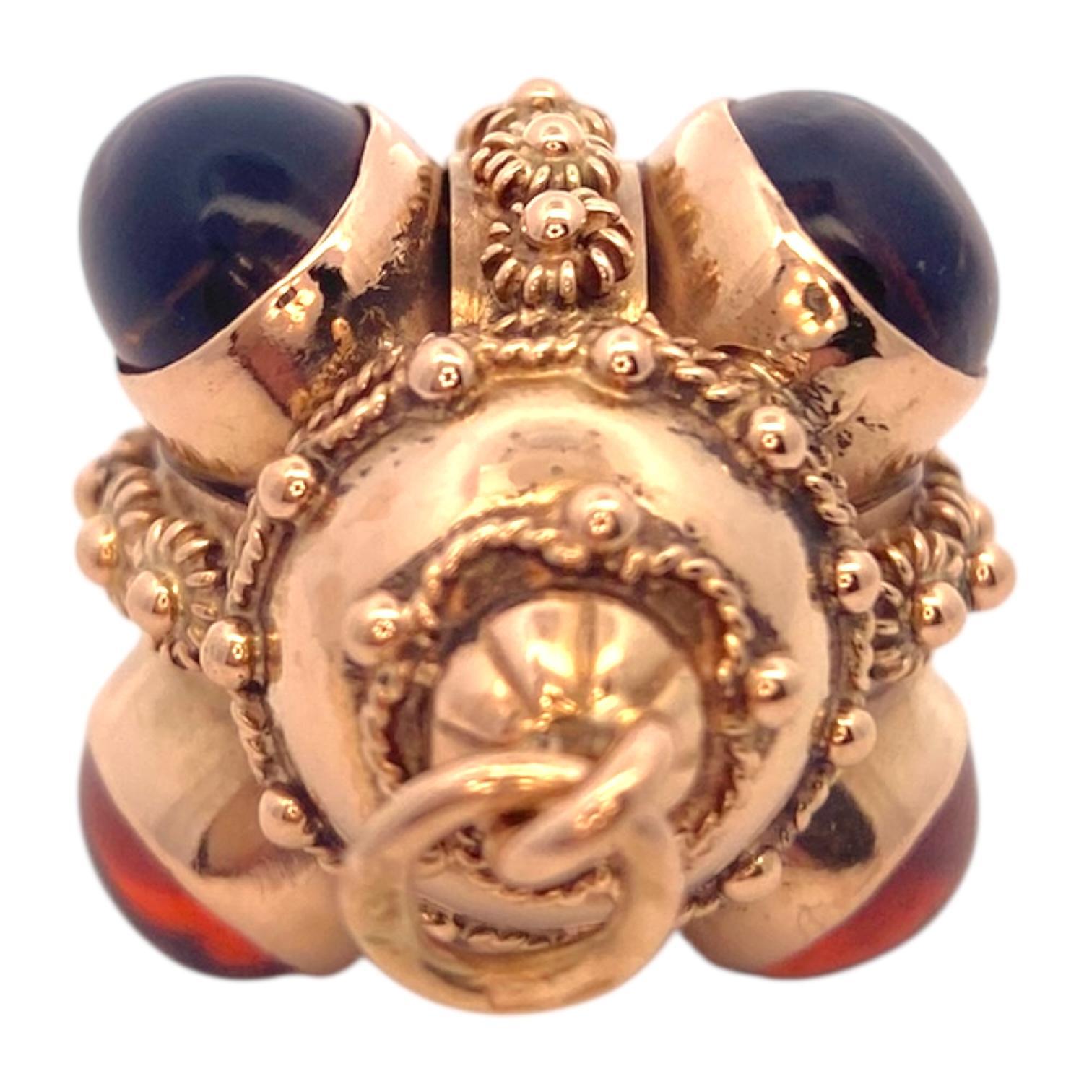 Taille cabochon Pendentif à breloque en citrine cabochon de style néo-étrusque italien 18K en vente