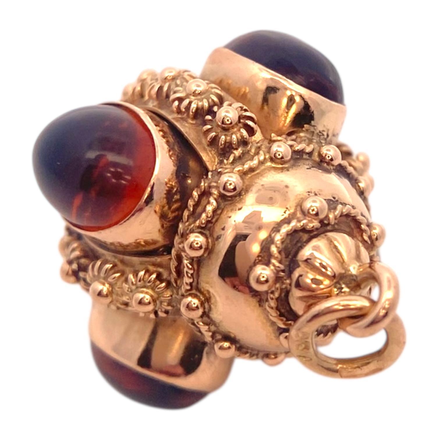 Néo-étrusque Pendentif à breloque en citrine cabochon de style néo-étrusque italien 18K en vente