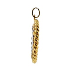 Ciondolo vintage in oro giallo 18 carati con intaglio a forma di leone in corniola
