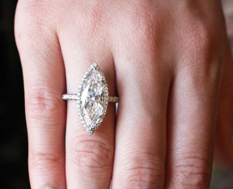 Julius Cohen Platinum and 4.20 Carat Marquis Diamond Engagement Ring In New Condition In Brooklyn, NY