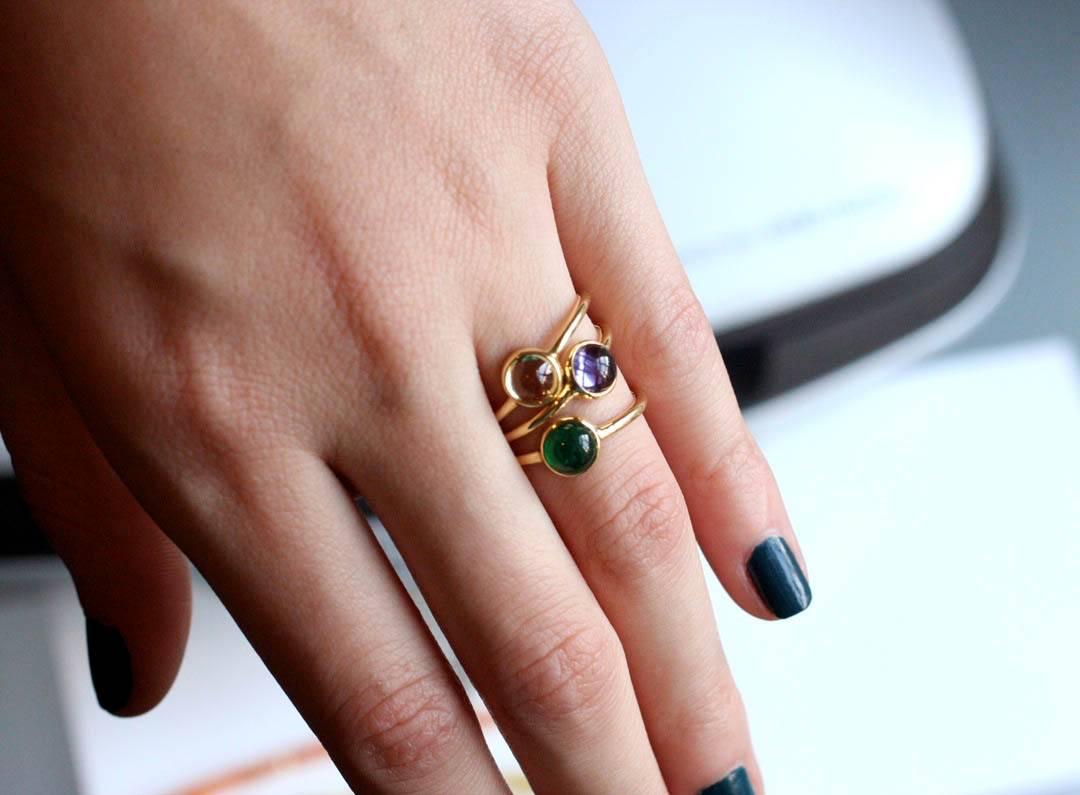 Contemporary Julius Cohen Gold and Cabochon Iolite Ring